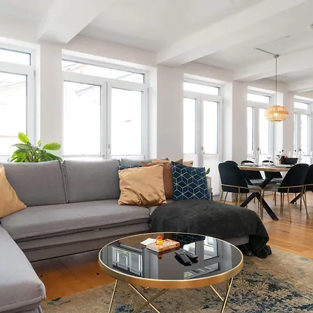 Luniq - Golden Loft - 5 Min Zum Hauptbahnhof & Messe - Klima - 8 Gaeste Essen